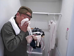 A Small Love Story: The Runaway Female And An Aged Man par 1