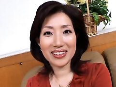 Mature booty dripping with semen