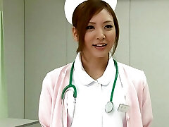 Nurse in Japanies Hospital without work 