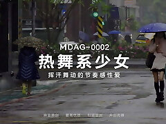 مدل مدیا اسیا-برداشت در خیابان-ترانه نان یی-ماداگ - 0002-002-بهترین فیلم پورنو اصلی اسیا
