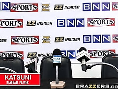 Brazzers - बड़े स्तन के साथ खेल के प्रशंसक