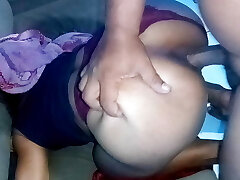 विशाल, लालची, चिकनी गधा विशाल, लालची, चिकनी गधा