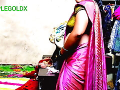 Komal ne apne goan me purane dost se chudva kar liya Komal ne apne goan me purane dost se chudva kar liya