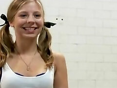 Chastity Lynn : Lezzie gal got herself a castigate team fuck