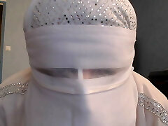 musulmane en niqab en mini raz la chatte musulmane en niqab en mini raz la chatte