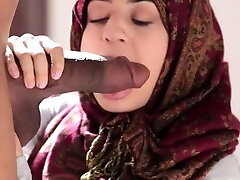 Arab babe Nadia Ali sucks and gets humped by large black jizz-shotgun