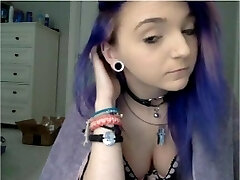 Uber-cute teen with blue hair naked