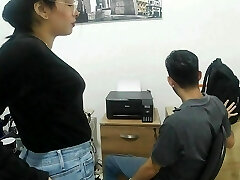 Horny teacher is fucked by her college girl in interchange for raising her grades Jizm -MOUTH - Porn in Spanish