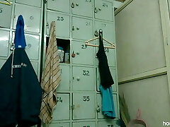 duży cycki tamil indyjski pokojówka zrogowaciały lily w łazienka changing biustonosz i aplikatura cipki w majtki