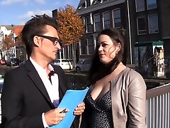 Picked up right in the street round nympho Leona Queen sucks man meat Picked up right in the street round nympho Leona Queen sucks man meat