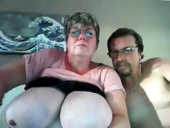 granny with big breasts has fun
