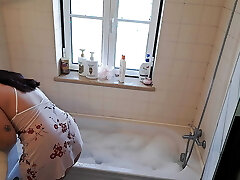 Latina Wife Calls Handyman to Fix the Hot Bathtub Latina Wife Calls Handyman to Fix the Hot Bathtub