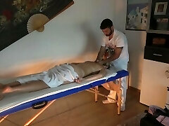 Massage parlor hidden camera - Horny milf heads crazy for dick