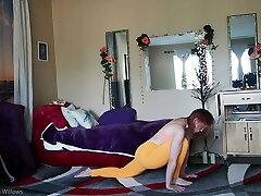 Aurora Willows in yellow yoga pants, hot cameltoe Aurora Willows in yellow yoga pants, hot cameltoe