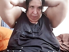 PalmiraGordi demonstrates her hot vagina with which she is going to enjoy