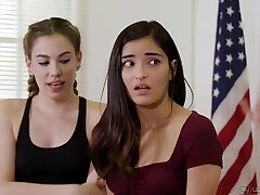 Georgia Jones licks pussies in a lesbian teen three way