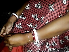 Hot sonali bhabhi boyfriend se chudwa leya Hot sonali bhabhi boyfriend se chudwa leya