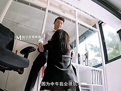 Asian Cheating Assistant Creampied By Her Boss After Work 4K - Chinese Cheating Husband