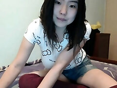 very hot inexperienced brunette webcam girl