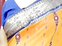 Indian Mom First-ever Time Boobs Show in Secret Room Indian Mom First-ever Time Boobs Show in Secret Room