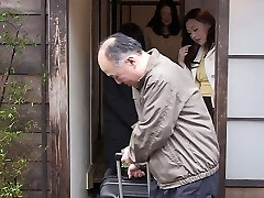 SLUT MOANS AS SHE GETS Banged BY A CHUNKY COCK