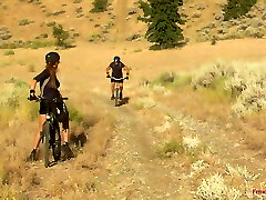 She showcases her trimmed Asian pussy for him to eat it and cumshot on it She showcases her trimmed Asian pussy for him to eat it and cumshot on it