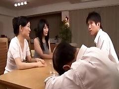 stepdaughter of the manager was worried about stepdaughter of the manager was worried about