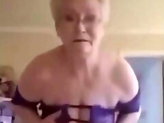 Sexy grany wants to be drilled