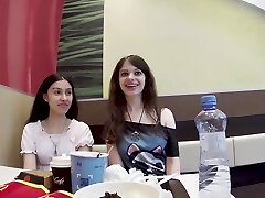 सेक्स और प्राग में सार्वजनिक चमकती