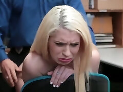 पुलिस टेप गला घोट दिया और बड़े स्तन के साथ लड़की का प्रयास किया Thieft पुलिस टेप गला घोट दिया और बड़े स्तन के साथ लड़की का प्रयास किया Thieft