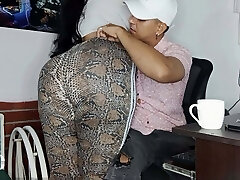 मेरा सचिव एक वृद्धि पर बातचीत करना चाहता है, लेकिन वह जानती है कि मेरे मुर्गा और उसकी बिल्ली को एक गर्म, गीले समझौते तक पहुंचना है मेरा सचिव एक वृद्धि पर बातचीत करना चाहता है, लेकिन वह जानती है कि मेरे मुर्गा और उसकी बिल्ली को एक गर्म, गीले समझौते तक पहुंचना है