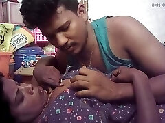 भारतीय गांव हाउस पत्नी और रोमांस गर्म पत्नी भारतीय गांव हाउस पत्नी और रोमांस गर्म पत्नी