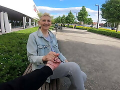 पहली तारीख के साथ सुंदर लड़की - यह प्यार करता हूँ और यह बकवास!