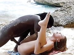 BLACKED BBC-goddess Kendra Sunderland takes on 3 phat cocks