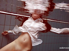 Lola the cool red-hot chick in the pool