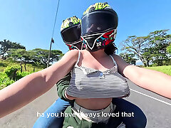 मैं अपने सौतेले पिता को अपने काम के बाद उठाता हूं मैं अपने सौतेले पिता को अपने काम के बाद उठाता हूं