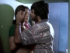 Guntur talkies- Rashmi Gautam