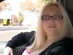 बीबीडब्ल्यू सह प्यार करता है