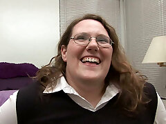 Red-haired BBW in old-fashioned glasses hooks up with Mexican migrant