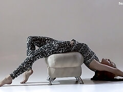 russe flexible adolescent rita mochalkina t la splits et spectacles délicieux arracher russe flexible adolescent rita mochalkina t la splits et spectacles délicieux arracher