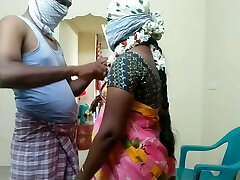 Indian Aunty pink saree doggy video Indian Aunty pink saree doggy video