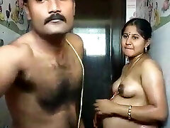 Indian Bhabhi In Douche Indian Bhabhi In Douche