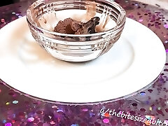 Homemade amateur riding cock cumshot gulp in lingerie