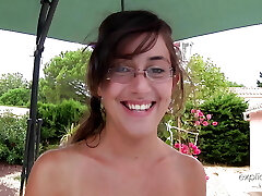 Porn casting of a French teen by the pool, oral, sex, knuckle-fucking. Complete version
