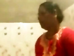 Desi Aunt spied on washing her chubby figure