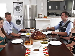 thanksgiving m'excite-s40: e18 thanksgiving m'excite-s40: e18