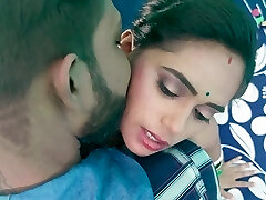 vidéo maison d'une brune se faisant baiser sur le lit vidéo maison d'une brune se faisant baiser sur le lit