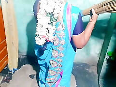 tamil aunty house owner romance tamil aunty house owner romance