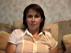 Mummy show her pussy