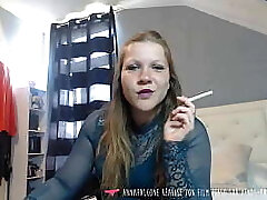 Vends-ta-culotte - Dehumanization par dominatrice franç_aise pour domination financiè_re, elle fume une ciggie et te remet en lace en te demandant de raquer, money marionette - Maî_tresse AnnaFalcone Vends-ta-culotte - Dehumanization par dominatrice franç_aise pour domination financiè_re, elle fume une ciggie et te remet en lace en te demandant de raquer, money marionette - Maî_tresse AnnaFalcone